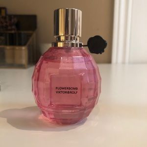 Viktor & Rolf Flower Bomb - la vie en rose